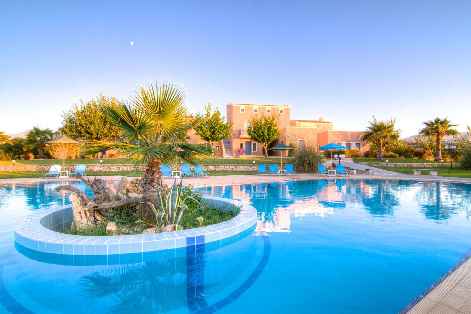 Sweety Club Solimar Emerald Rethimnon Buitenkant foto