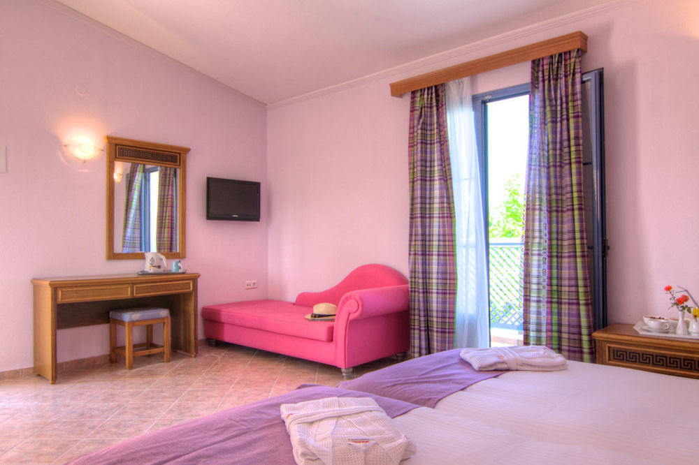 Sweety Club Solimar Emerald Rethimnon Buitenkant foto